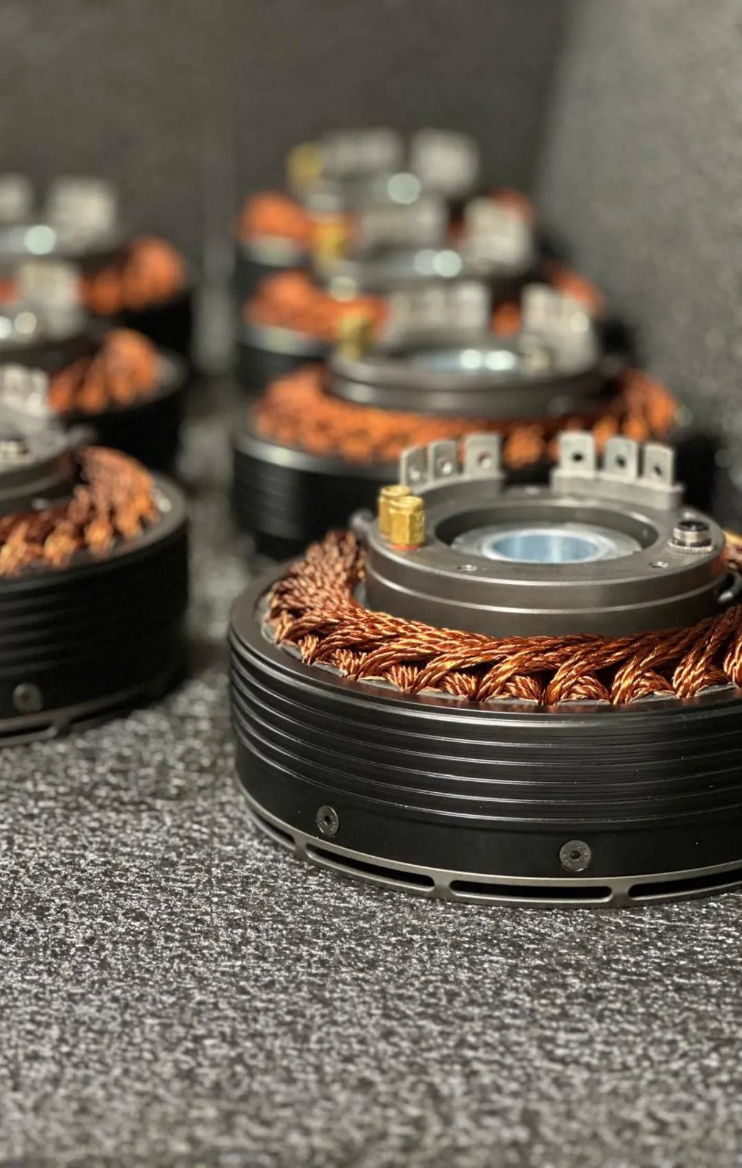 Motor elétrico brushless Miglia em destaque para aplicações de propulsão elétrica